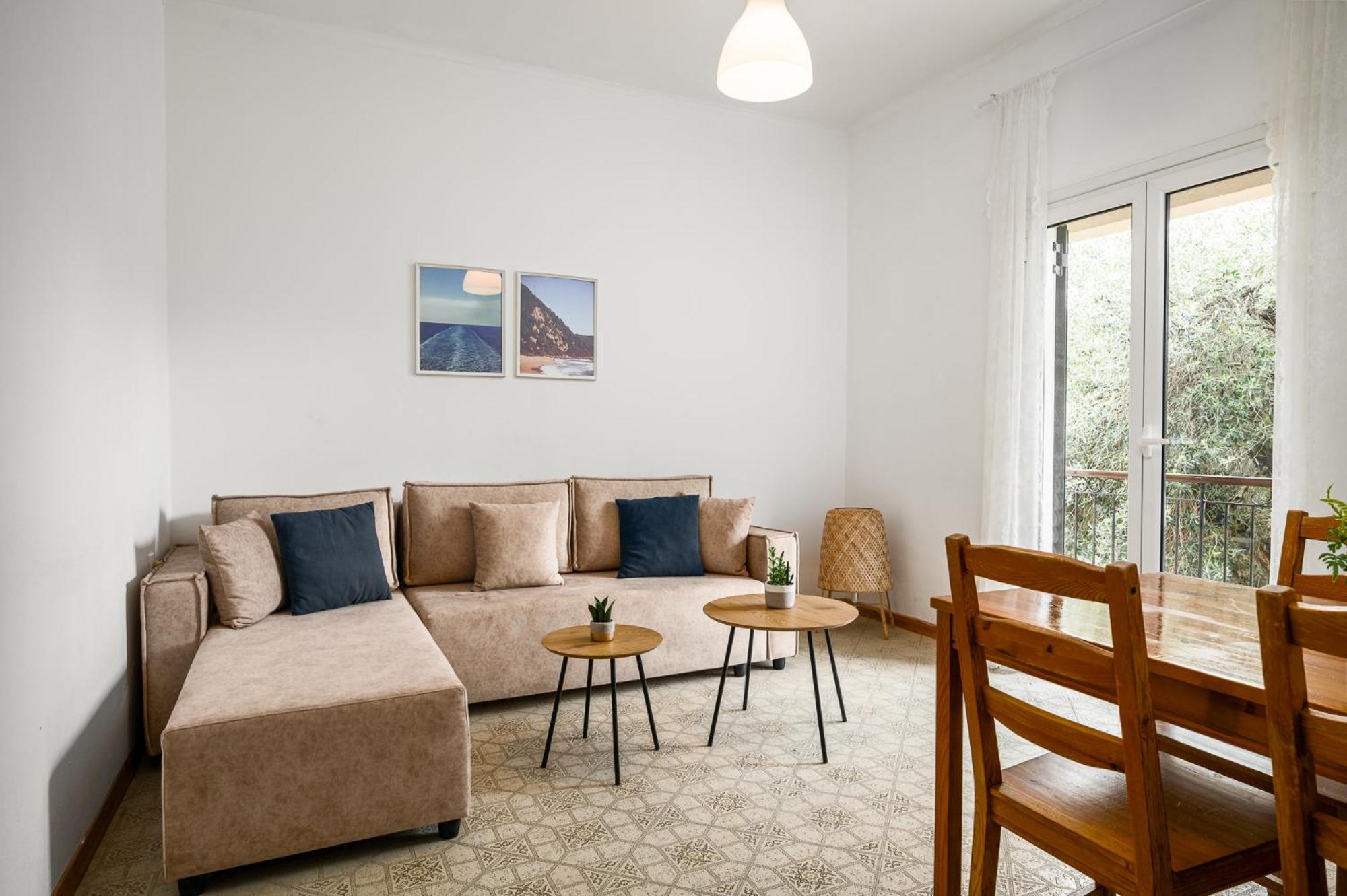 The Island Life Apartments By Konnect, Ipsos Beach ภายนอก รูปภาพ